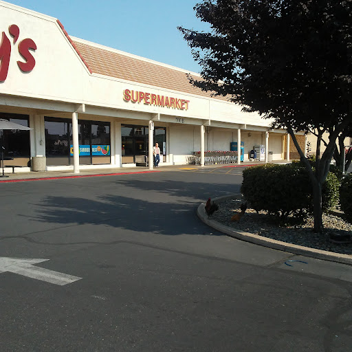 Raley's Yuba City